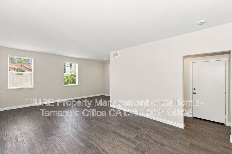 33926 Channel St - Photo 3 of 21