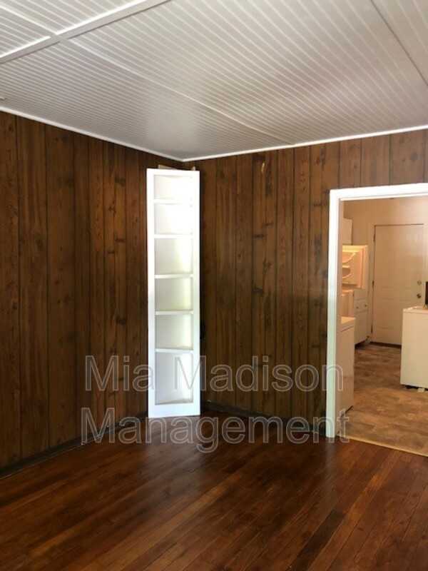 115 Hibiscus Ave - Photo 2 of 10