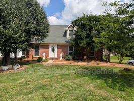 featured image of 2164 New England Pl
