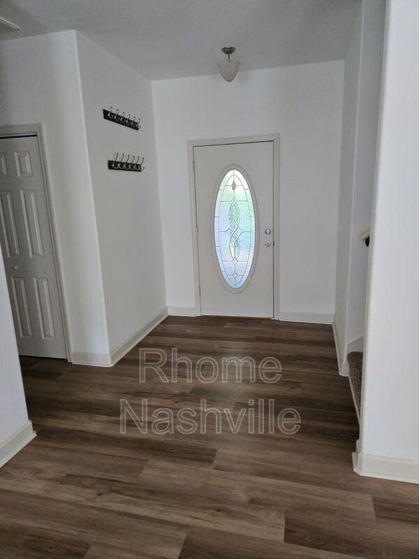 1019 Golf View Way - Photo 3 of 10