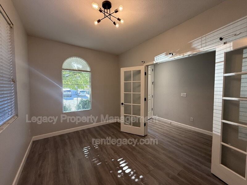 3108 Tintorera Way - Photo 3 of 24