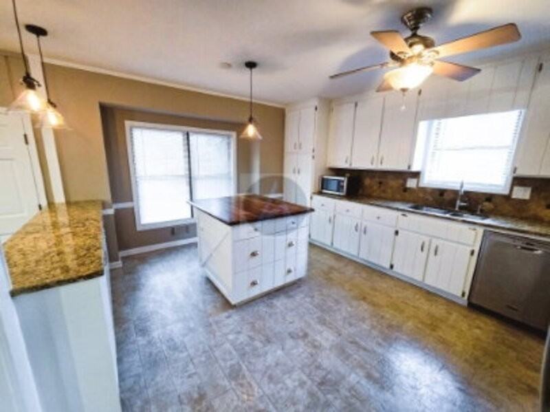 2312 Kilkenny Way Ne - Photo 4 of 34