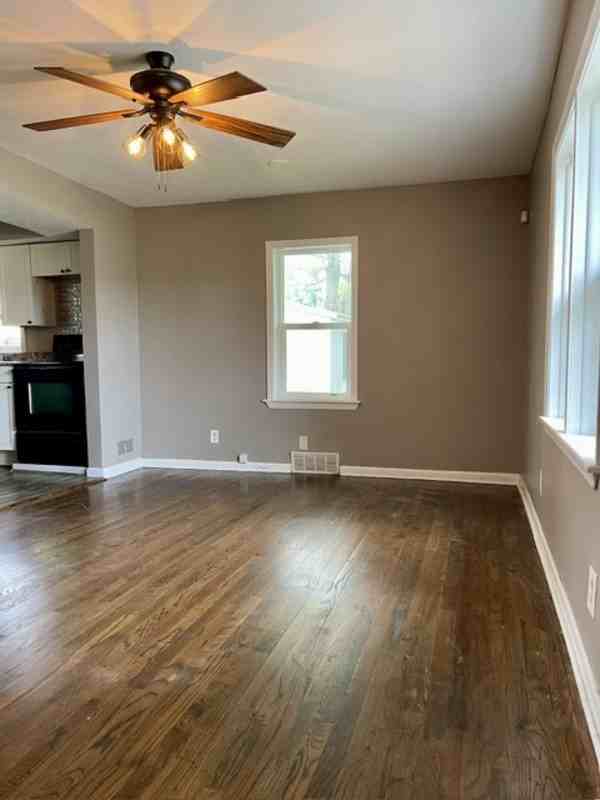 6066 Charles St - Photo 4 of 18
