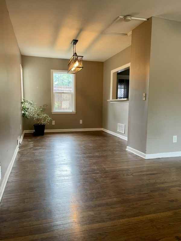 6066 Charles St - Photo 5 of 18