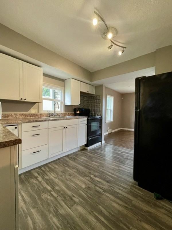 6066 Charles St - Photo 7 of 18