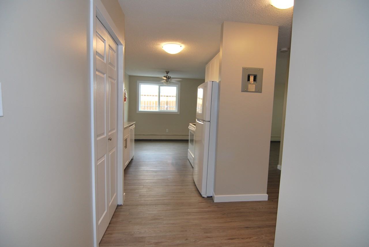 Glenhaven Manor - Photo 6 of 24