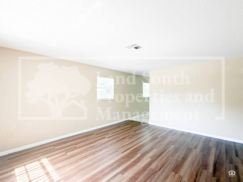 1703 King Ave Apt B #1701A1707B - Photo 4 of 15