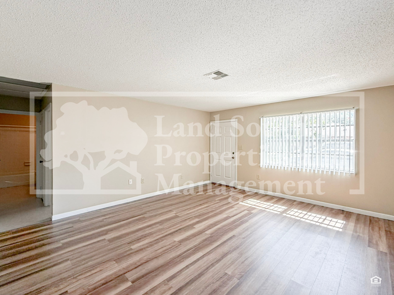 1703 King Ave Apt B #1701A1707B - Photo 5 of 15