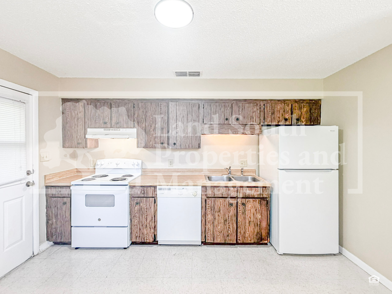 1703 King Ave Apt B #1701A1707B - Photo 7 of 15