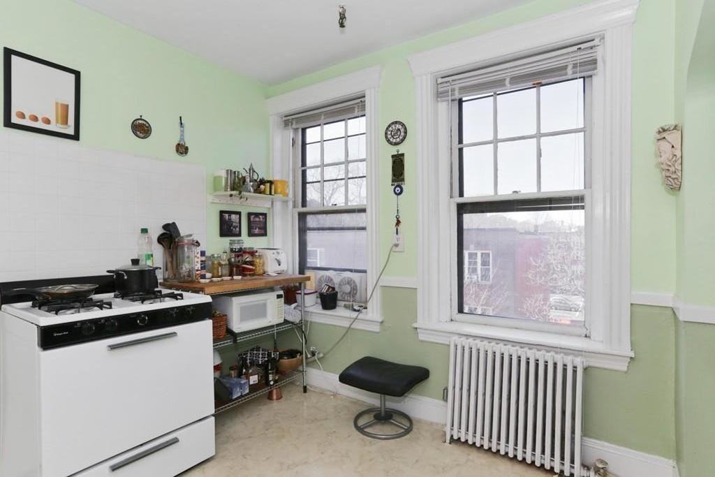 Strathmore Rd. & Commonwealth Ave. #11B - Photo 4 of 7