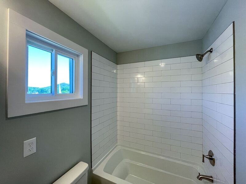 74 E Cascade St - Photo 7 of 10
