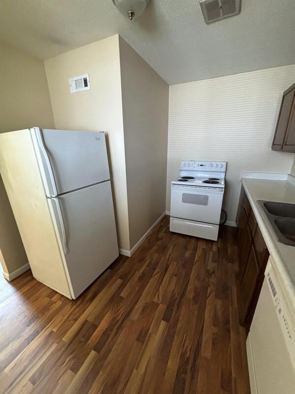 4609 Bancroft Ave #5 - Photo 5 of 8