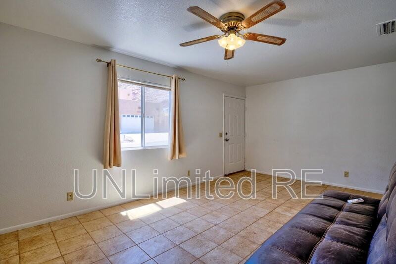 37339 S Buckskin Cir - Photo 4 of 38
