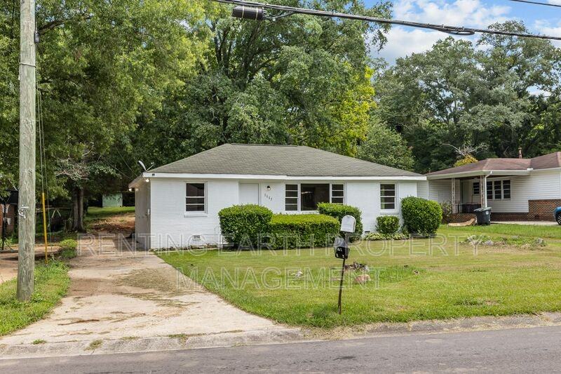 1129 Camellia Rd - Photo 2 of 22
