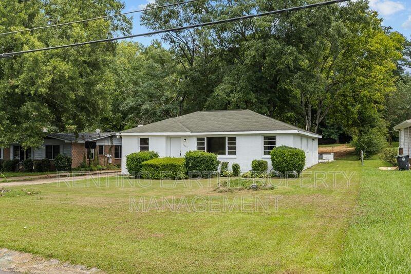 1129 Camellia Rd - Photo 3 of 22