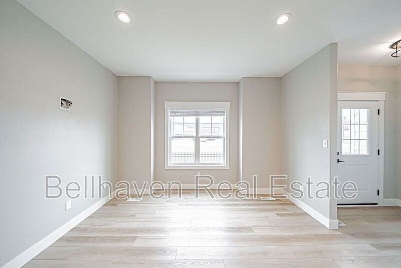 1483 Fremont Ave - Photo 3 of 16
