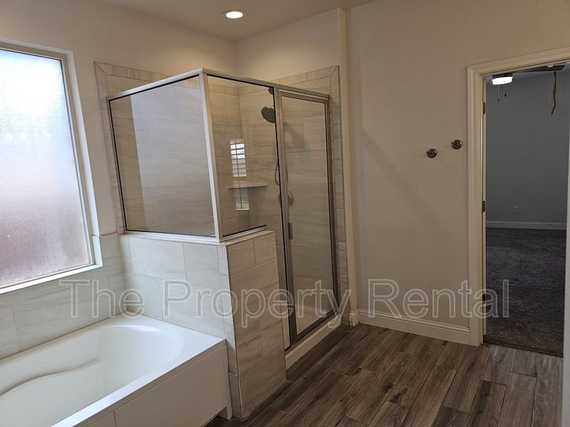 1520 Overshine Ln - Photo 6 of 13
