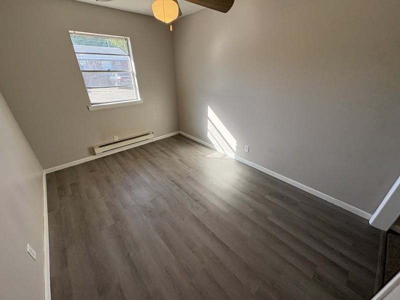 1502 W South St ##E - Photo 5 of 7