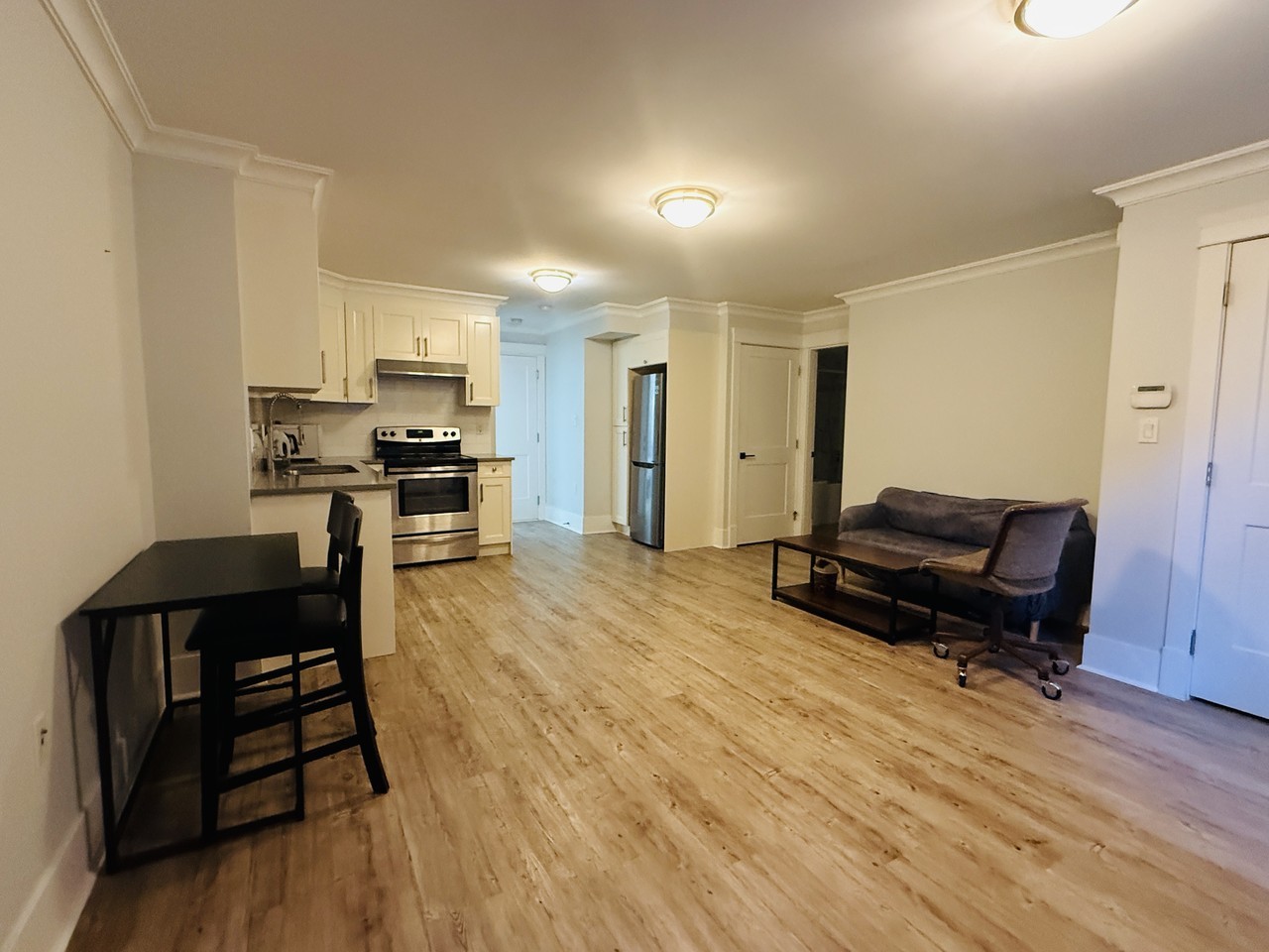 6386 Lakeview Avenue - Photo 2 of 13