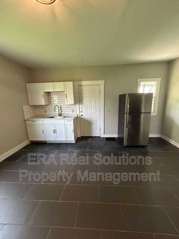 1225 Woodside Blvd #1225 - Photo 6 of 10