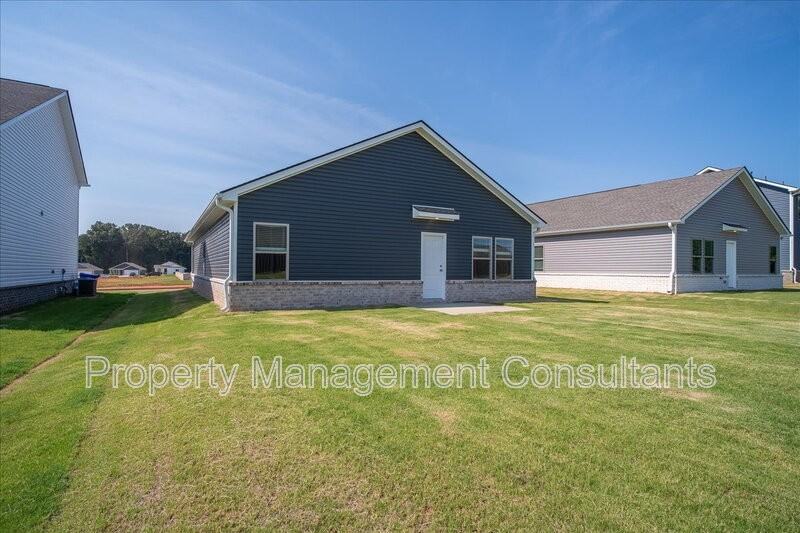 22821 Dashwood Ln - Photo 4 of 25
