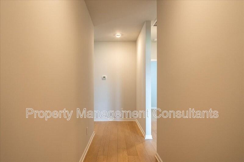 22821 Dashwood Ln - Photo 7 of 25