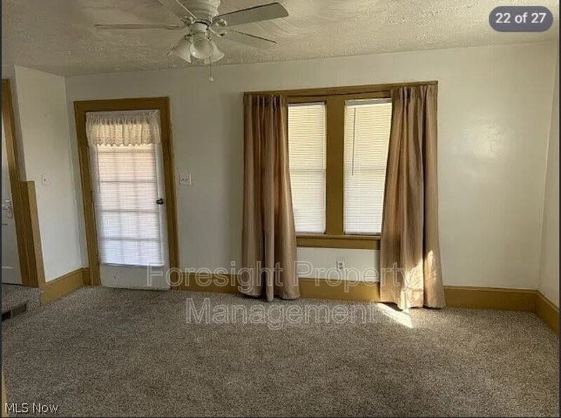 692 W Thornton St - Photo 4 of 27