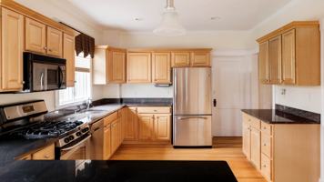featured image of 2 Peabody Rd