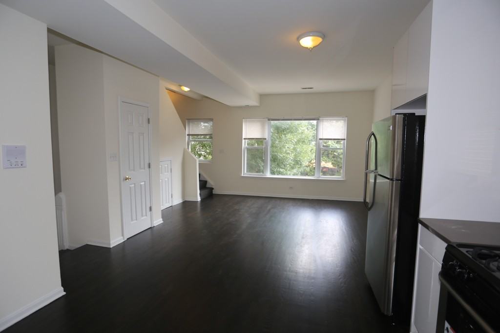 2438 N Ashland Ave #2F - Photo 6 of 20