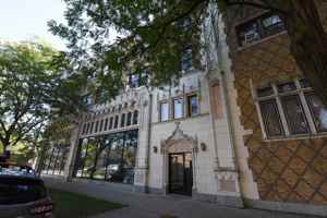 featured image of 1211 W Elmdale Ave #2F