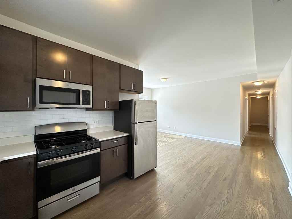 3409 W Fullerton Ave #2B - Photo 5 of 21