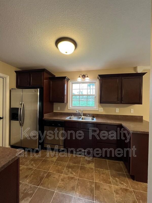 1418 Bruceton Dr - Photo 7 of 16