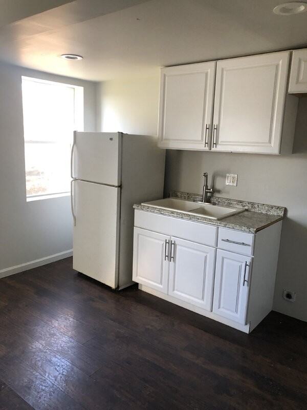 526 Ohio Ave #3 - Photo 2 of 6