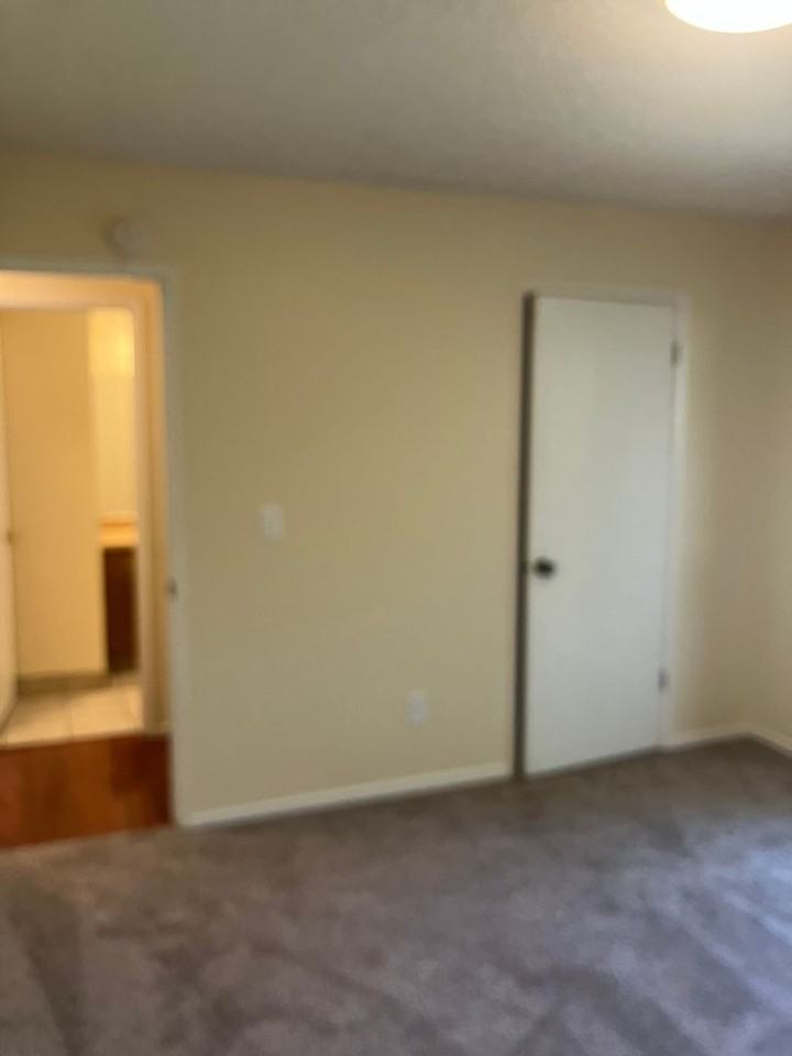 5251 Glide Drive - Photo 6 of 18