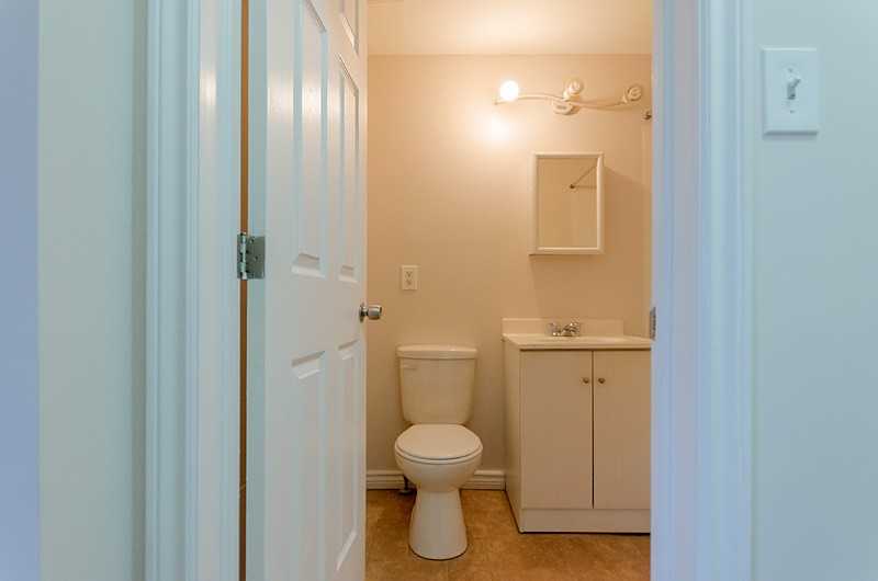 236 Jogues Street - Photo 7 of 10