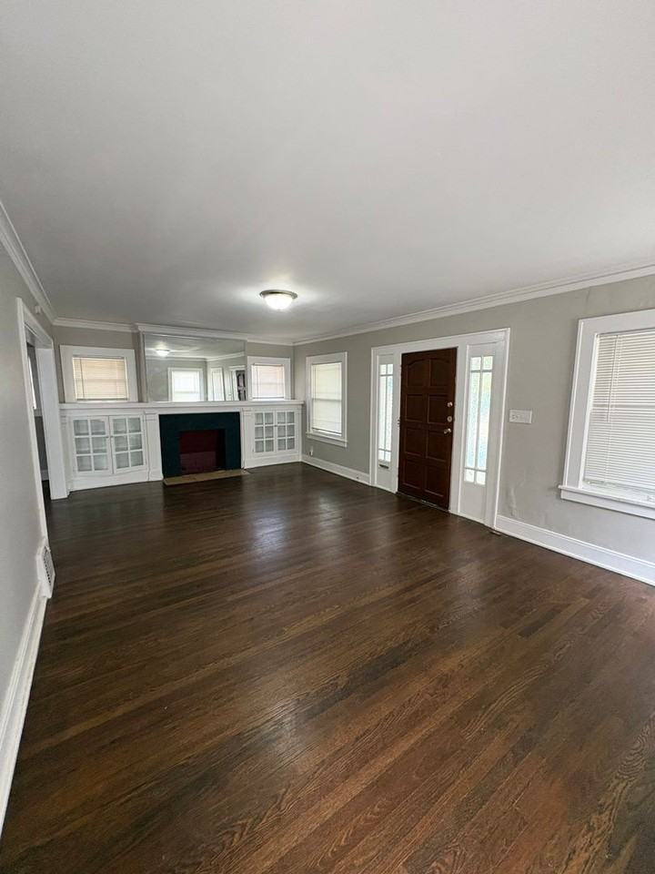 5304 Harrison St - Photo 2 of 10
