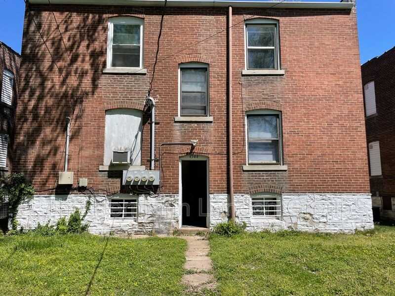 4544 Flad Ave #4544-2W - Photo 2 of 19