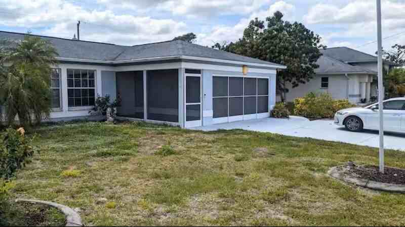 4673 Sines Ln - Photo 3 of 41