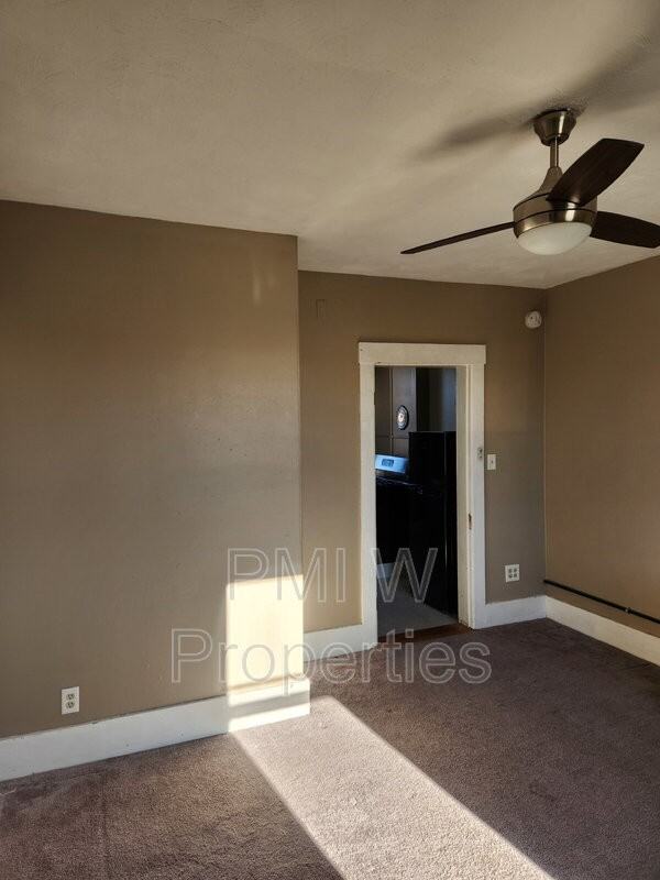 103 W Pearl St #3 - Photo 2 of 6