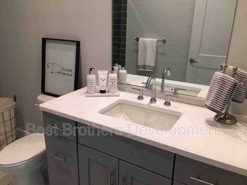 4779 S Park Ave #15 - Photo 4 of 9