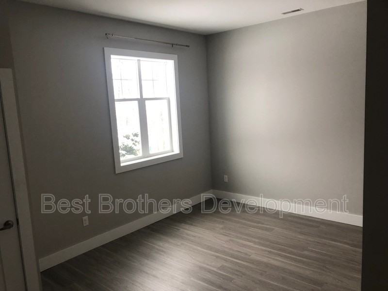 4779 S Park Ave #15 - Photo 6 of 9