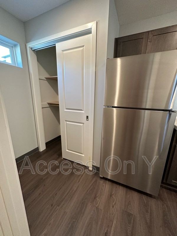 2340 Y St #8 - Photo 5 of 13