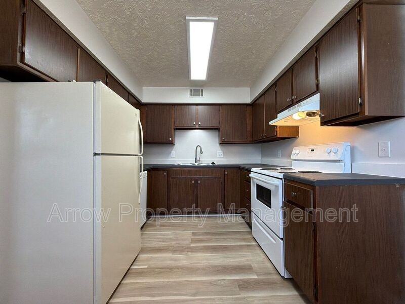 601 N 4th St - Photo 6 of 15