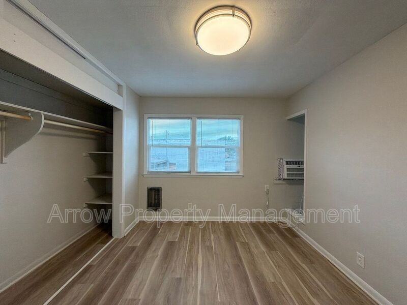141 N 4th St - Photo 7 of 11