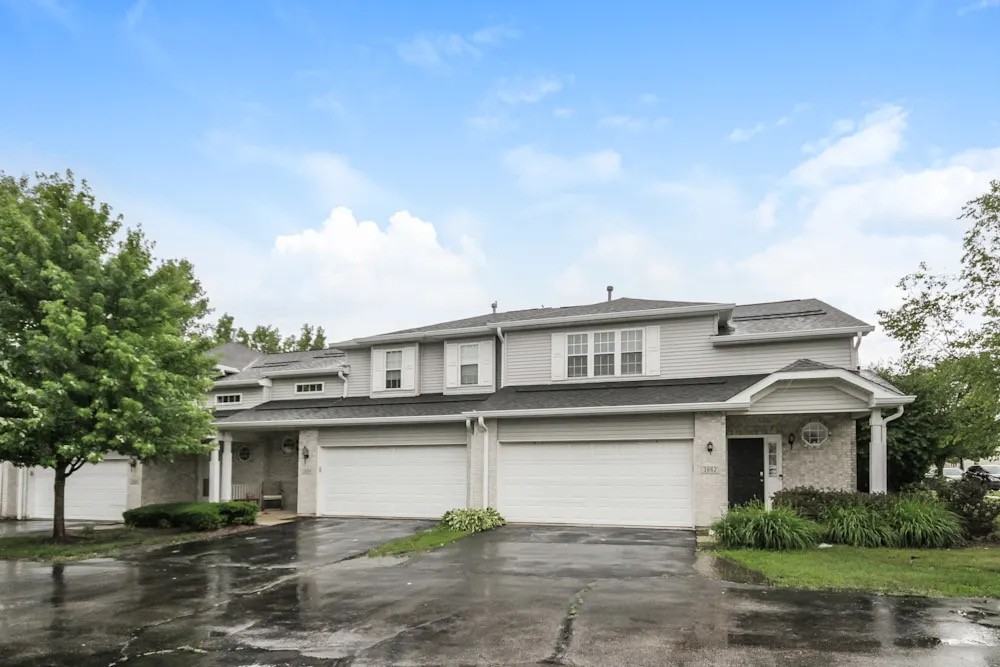 3862 Pathfinder Lane - Photo 3 of 10
