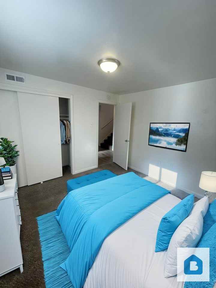 1113 W Arroyo Ave - Photo 5 of 8