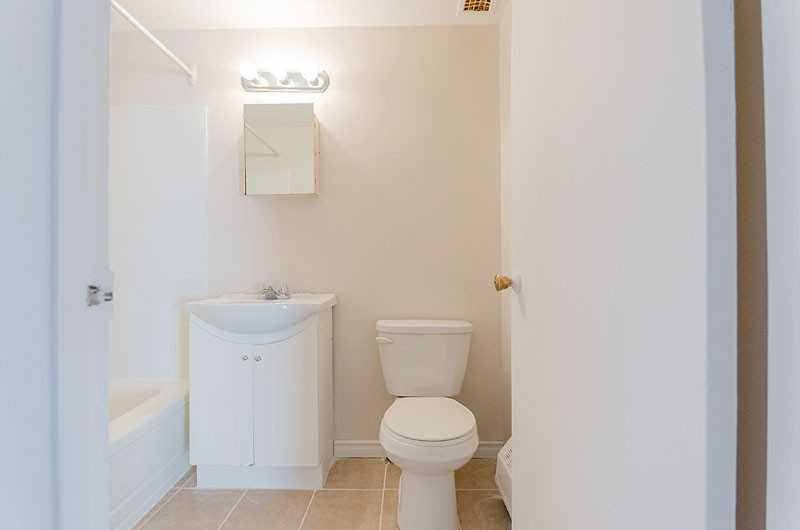 236 Jogues Street - Photo 7 of 10