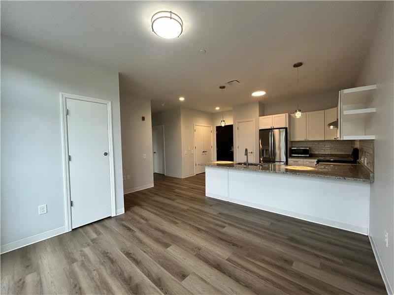 221 Mill Rd - Photo 7 of 13