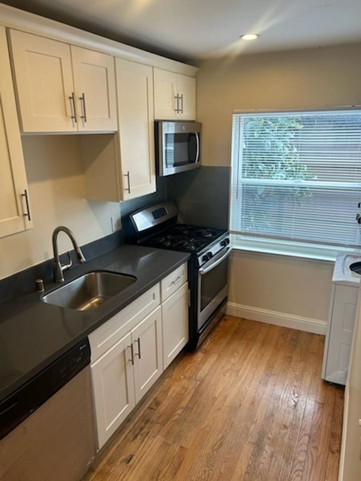 054 - Addison & 9th - Photo 2 of 13