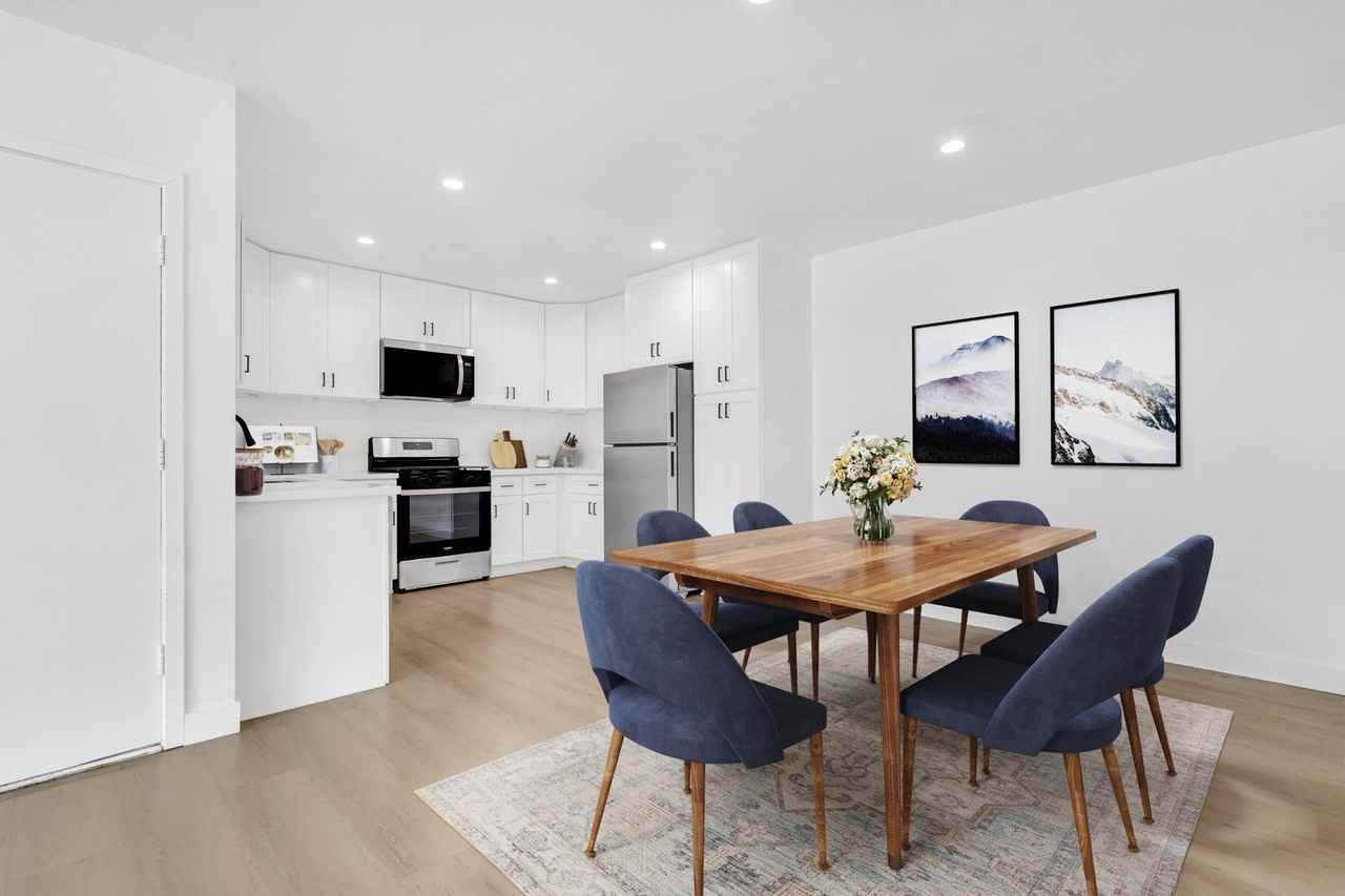 Green Hill Apartments - Photo 4 of 50